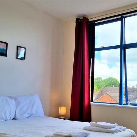 Central Apartments - Spacious 2 Beds Swindon Zewnętrze zdjęcie