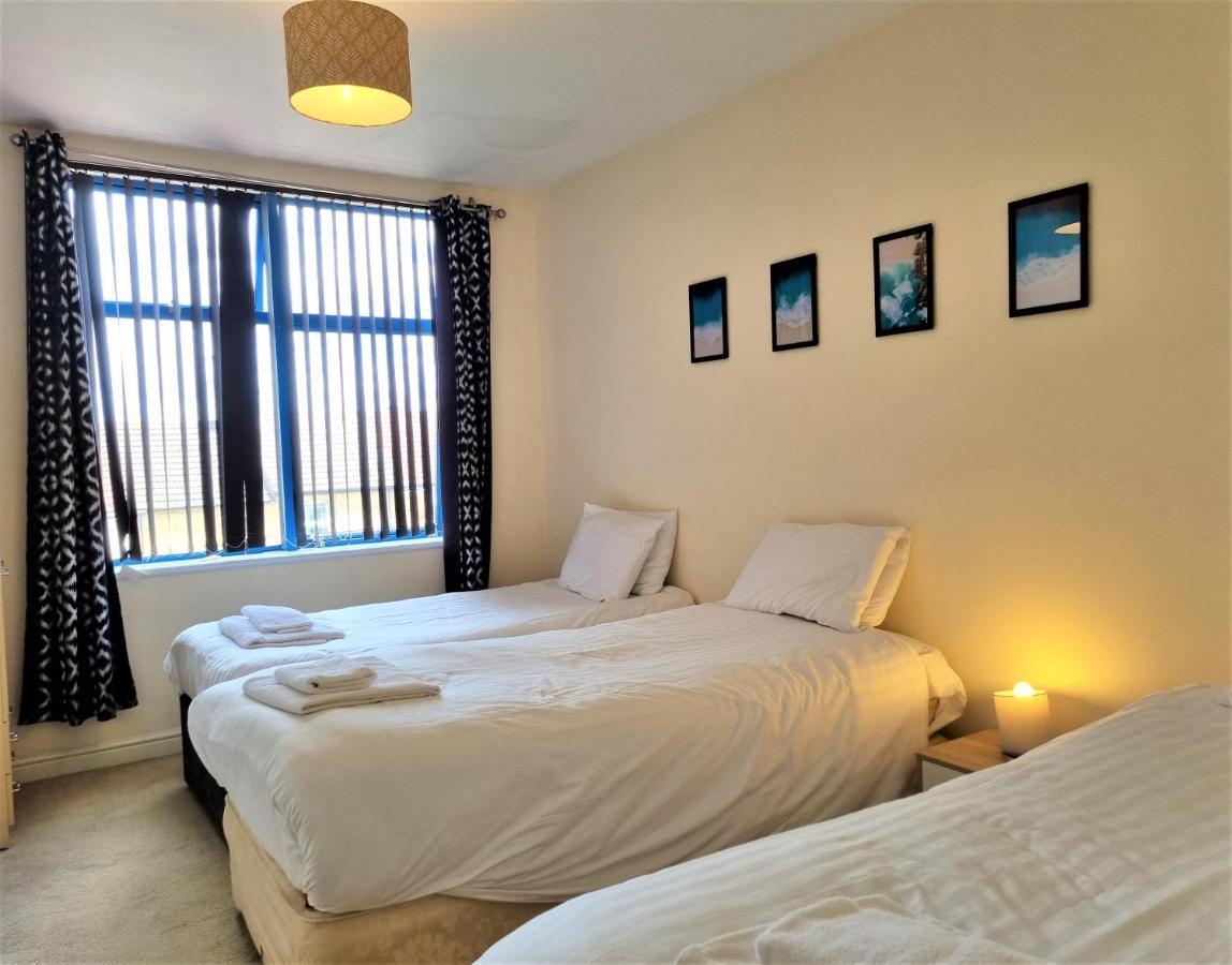 Central Apartments - Spacious 2 Beds Swindon Zewnętrze zdjęcie
